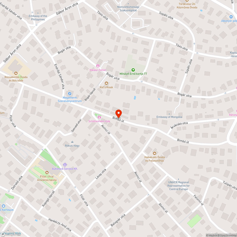 Bimbó úton járdán parkoló autók bejelentés helye