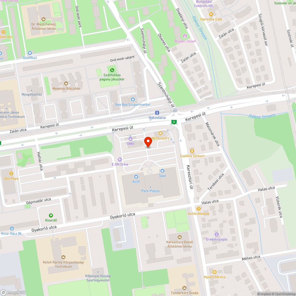 A parkolóban több elhagyott, hiányos roncs bejelentés helye