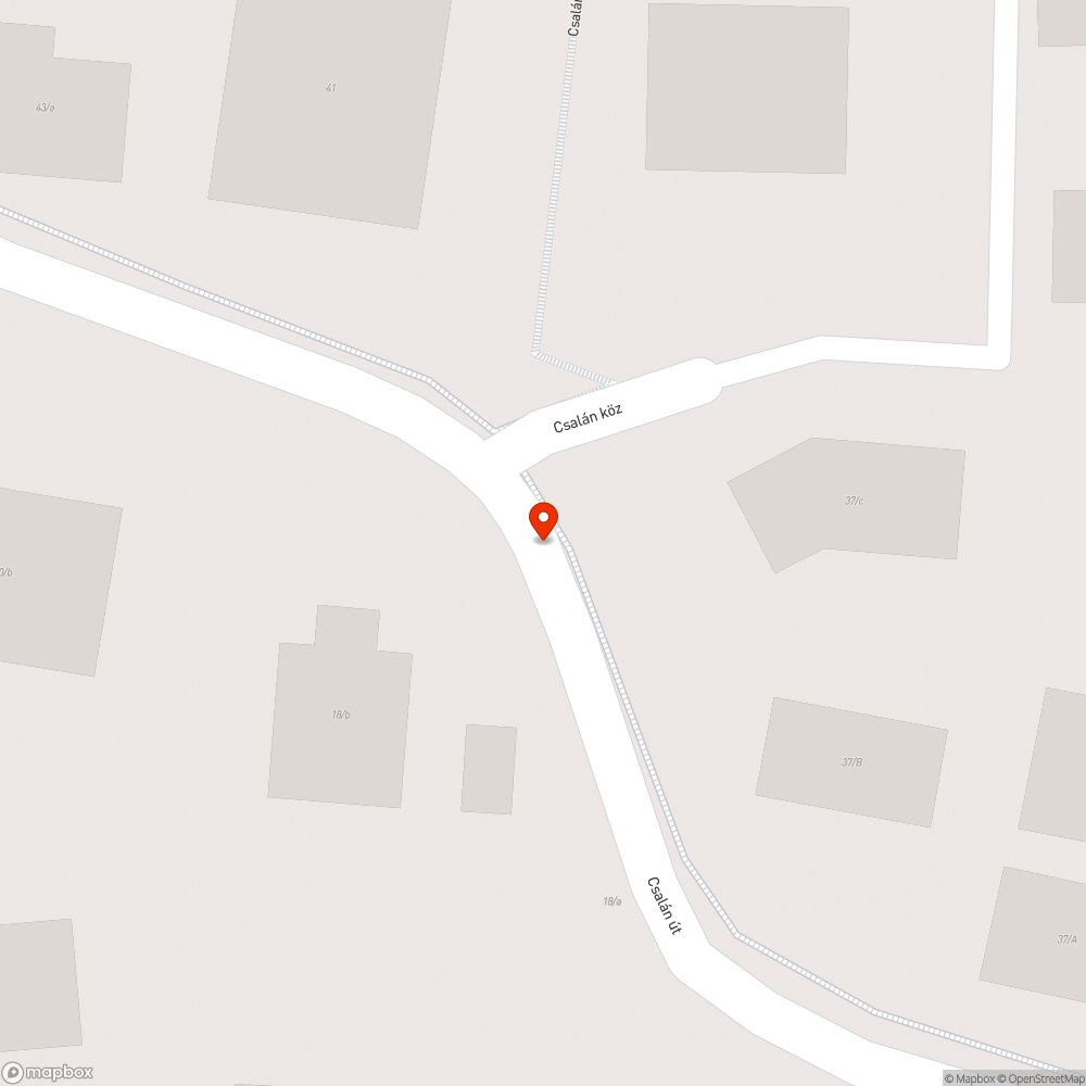 Nagy kátyú a Csalán út 18B és 37C között bejelentés helye