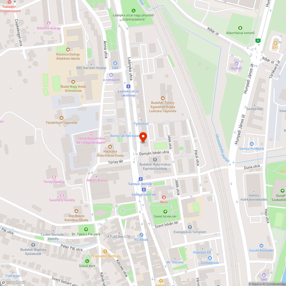 fára láncolt valami bejelentés helye