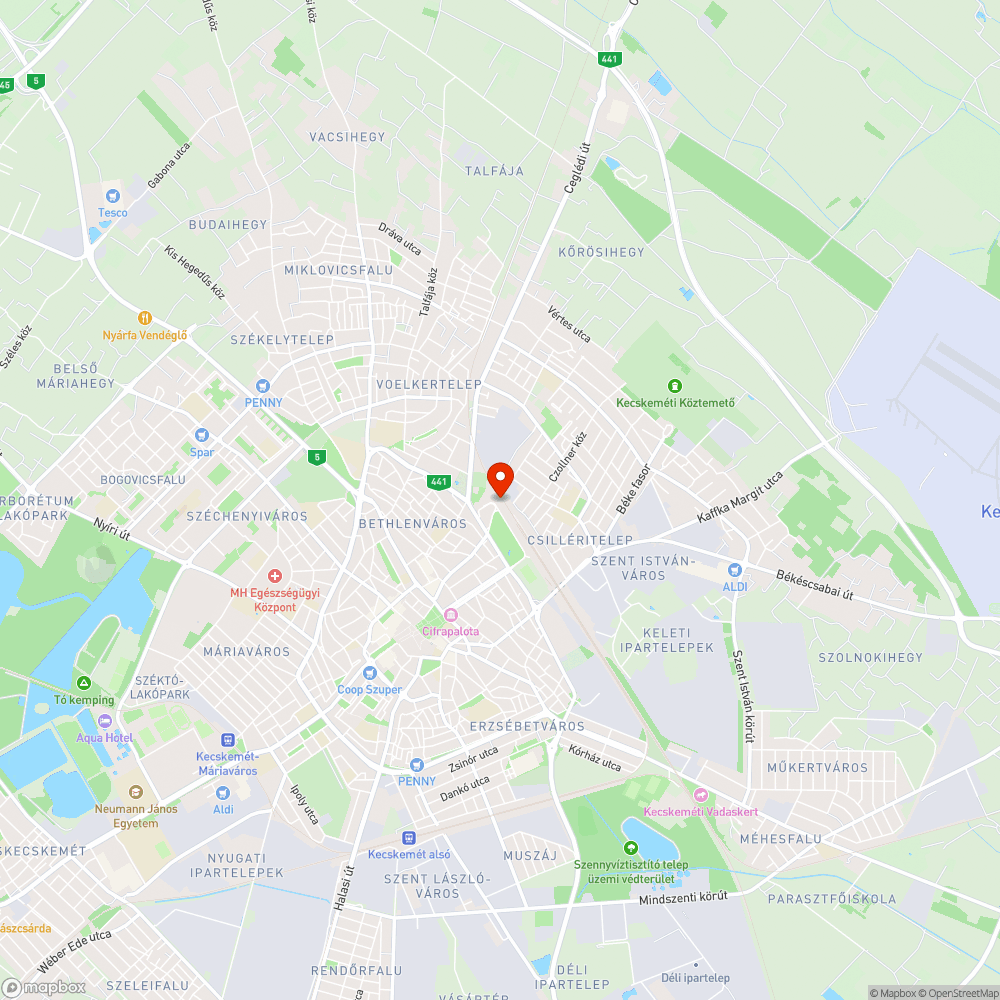 Megrongált pad a Vasútállomáson bejelentés helye