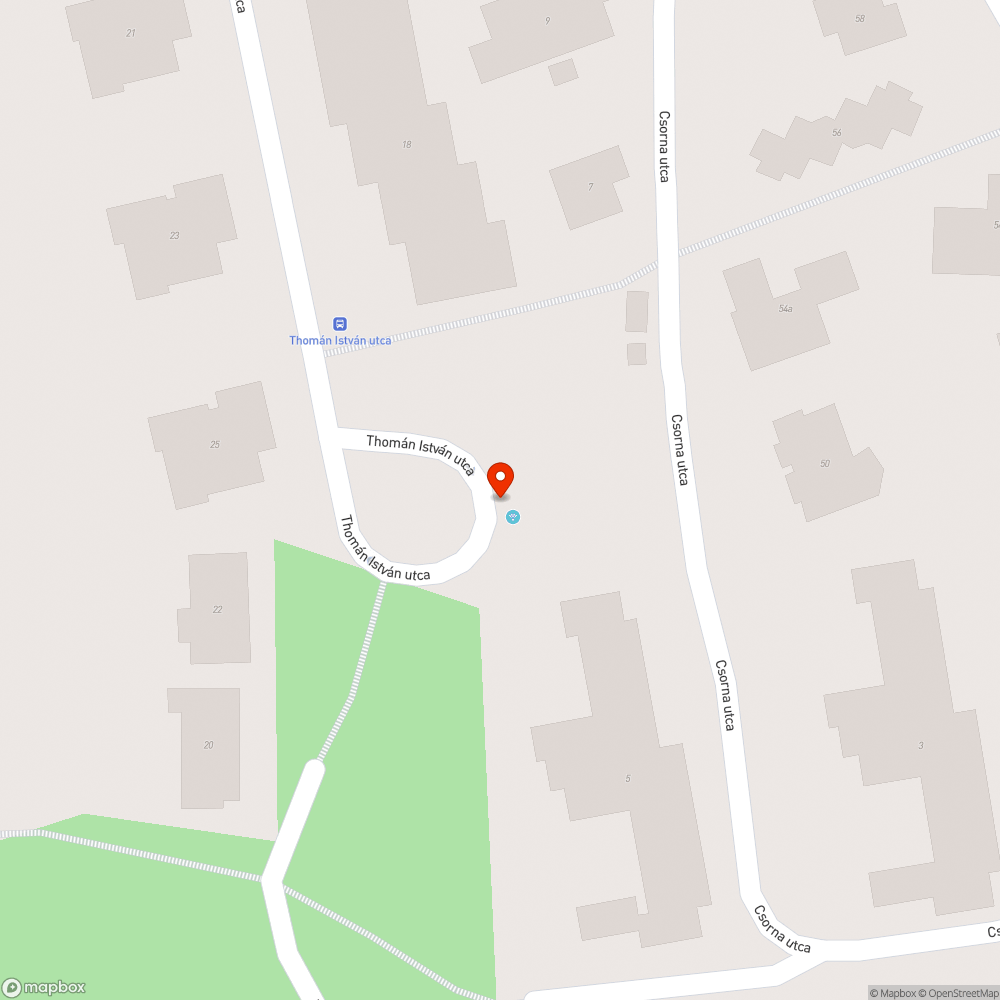 Kopott padok, kidőlő kuka, sár, és szemét mindenhol bejelentés helye