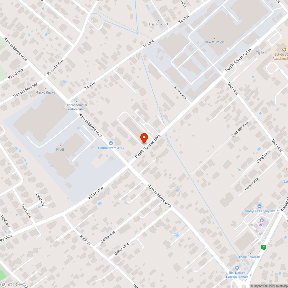 Rendezetlen buszmegálló, járda bejelentés helye