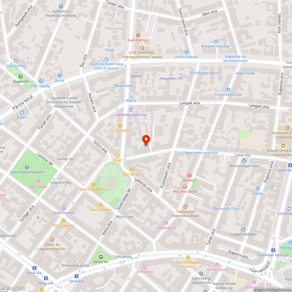 Csatornafedlap mellett megsüllyedt útpálya bejelentés helye