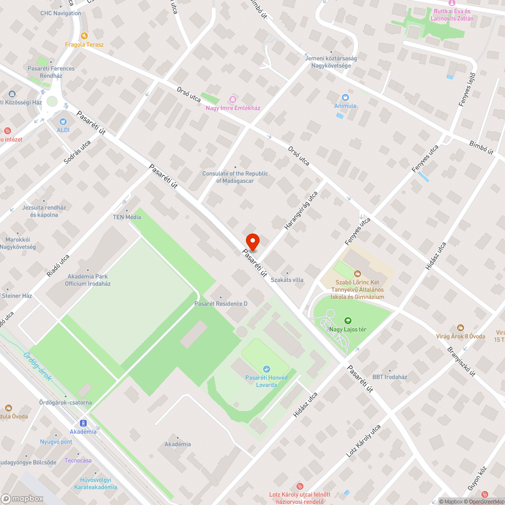 Pasaréti út 101 előtt kátyú bejelentés helye