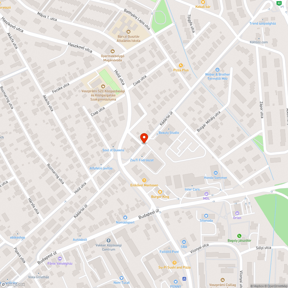 Kerékpárút vagy parkoló, Kádártái úton? bejelentés helye