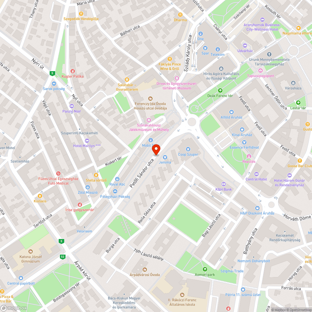 Kopott és takarásban lévő tábla bejelentés helye