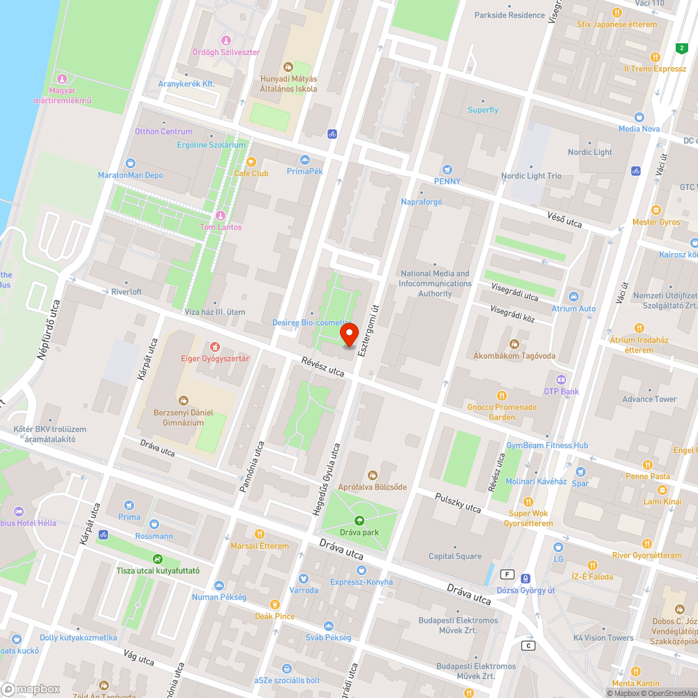 Járdán parkoló autók tucatjai bejelentés helye