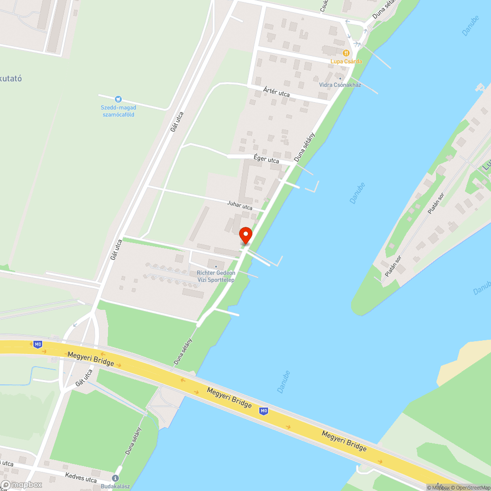 Vadonatúj kerékpárúton kátyú bejelentés helye