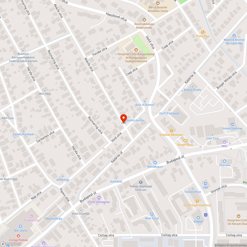 űrszelvénybe logó ágak, kidőlt jelző tábla bejelentés helye