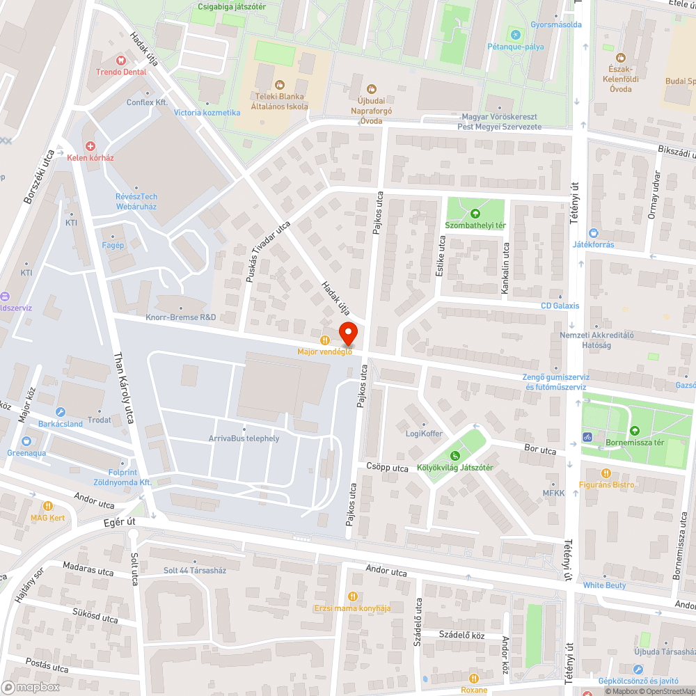 Úttestre veszélyesen belógó bokor bejelentés helye