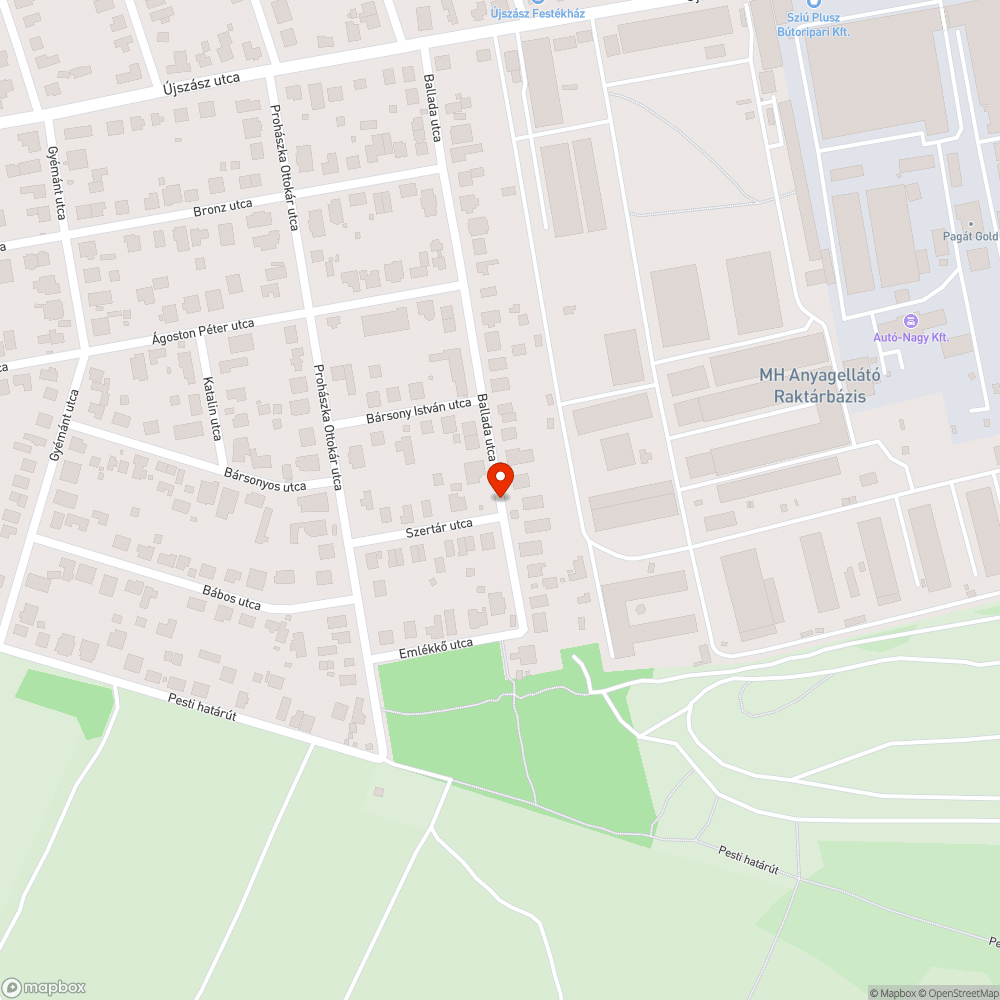 Erősáramú kábeleket összefogó vezeték elérhető magasságig lelóg bejelentés helye