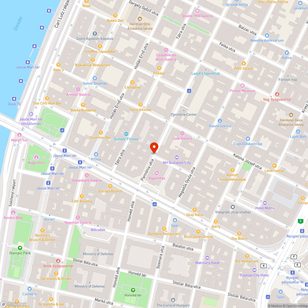 Két poller a háztömb két oldalán bejelentés helye