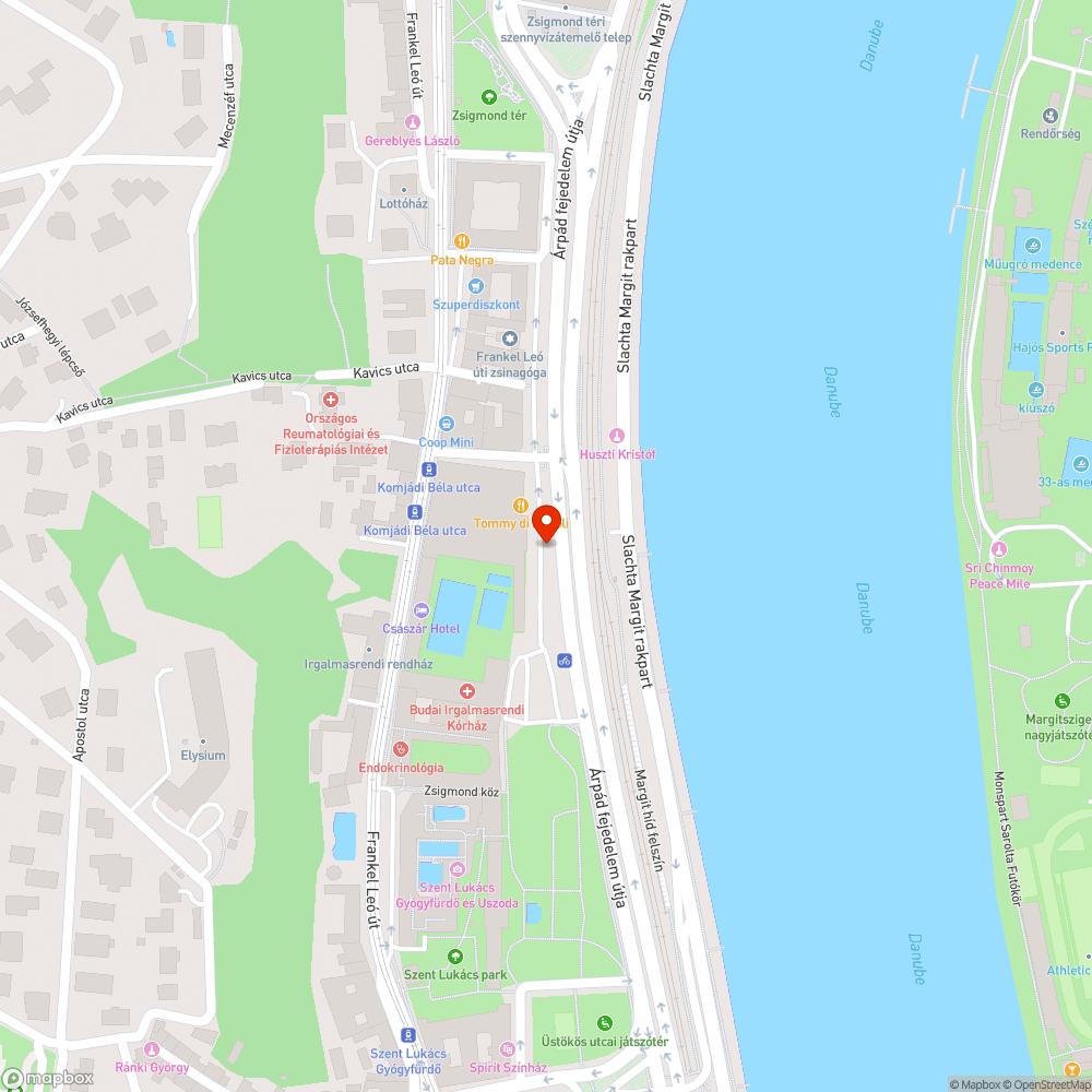 Komjádi Uszoda parkoló - víznyelők tisztítása bejelentés helye