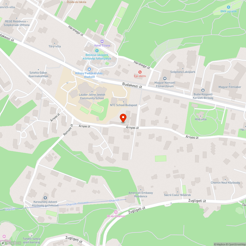 Benőtt közlekedési tábla bejelentés helye