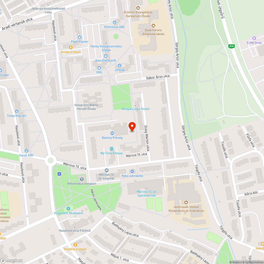 A körfutó építése után maradt bevonatdarabok bejelentés helye