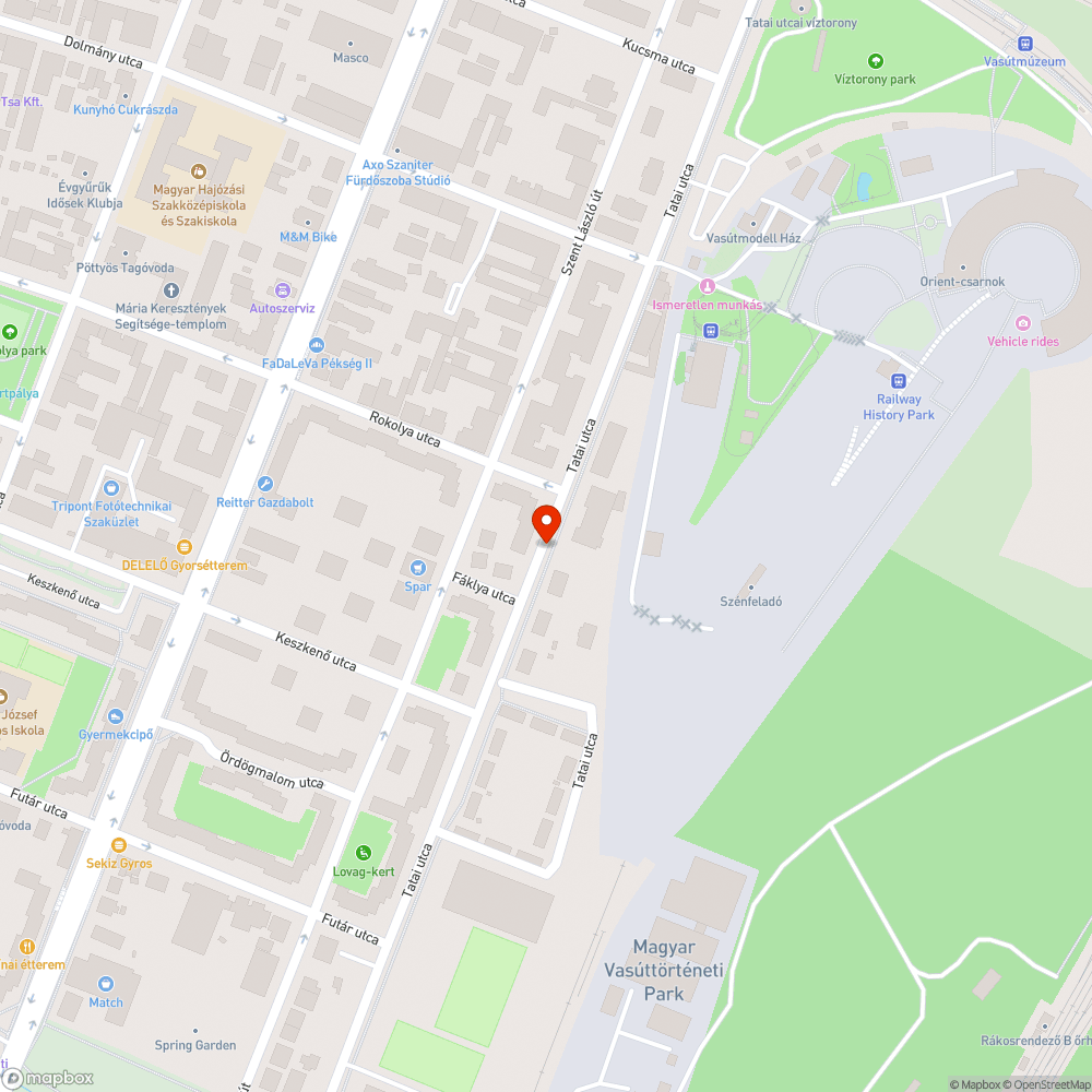 Kerékpárútra lógó növények. bejelentés helye