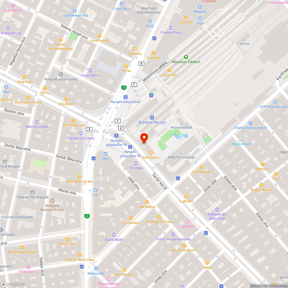 graffitis lépcsőfeljáratok, matricás táblák Nyugati pályaudvar 4-6 megállói bejelentés helye