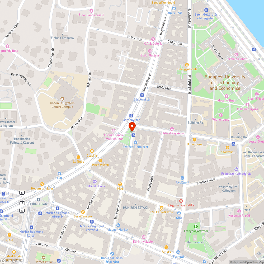 Gárdonyi tér gördeszkások rongálása - sérült burkolat bejelentés helye