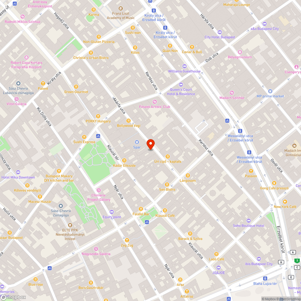 Graffiti a szobor körül bejelentés helye