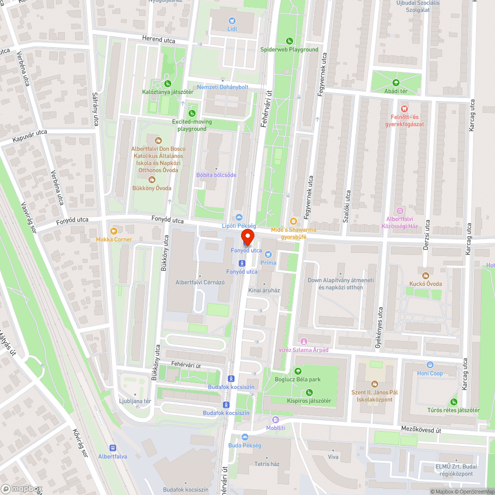 Gyűlölködő graffiti a villamosmegálló hirdetőtábláján bejelentés helye