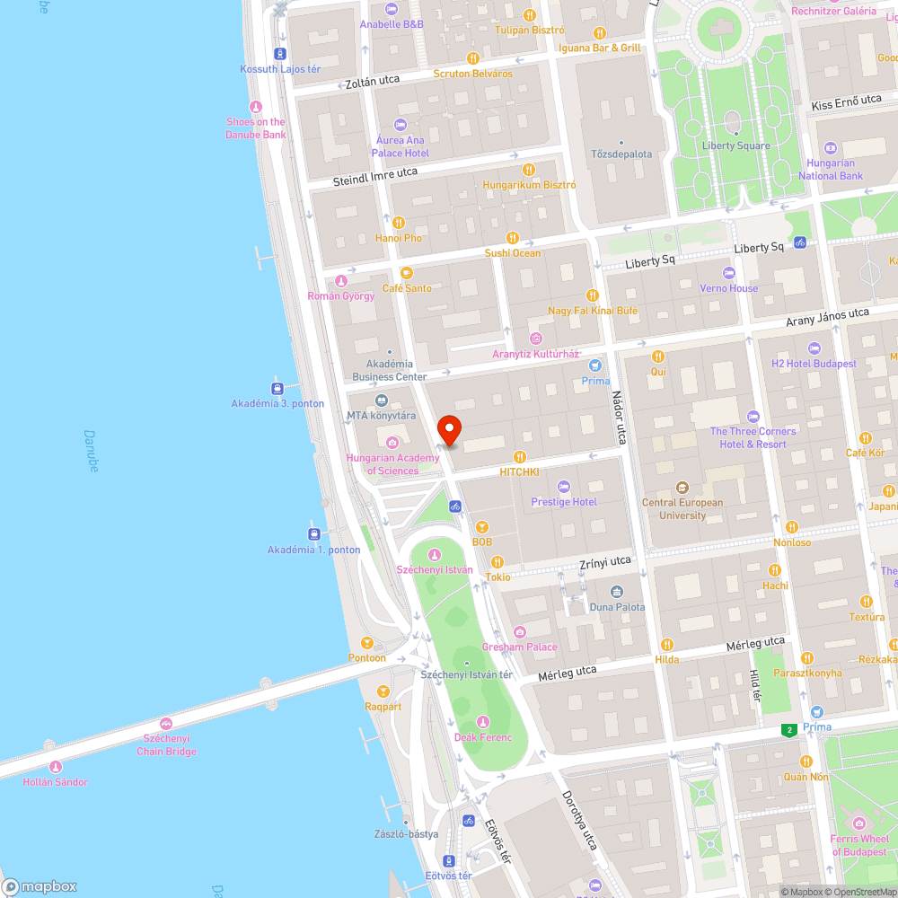 Láthatatlanságig felmatricázott jelzőtáblák az Akadémia utcában bejelentés helye