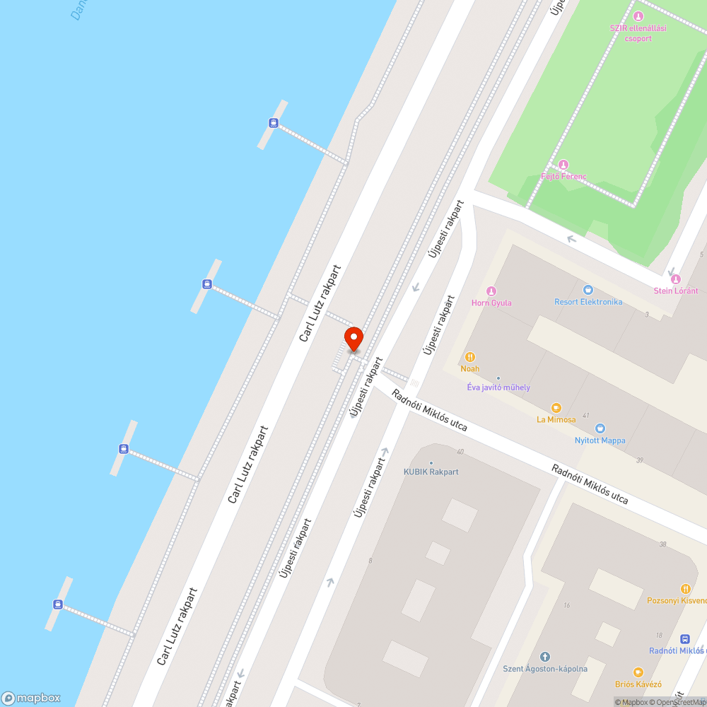 Kidőlt oszlop lóg a kerékpárútra bejelentés helye