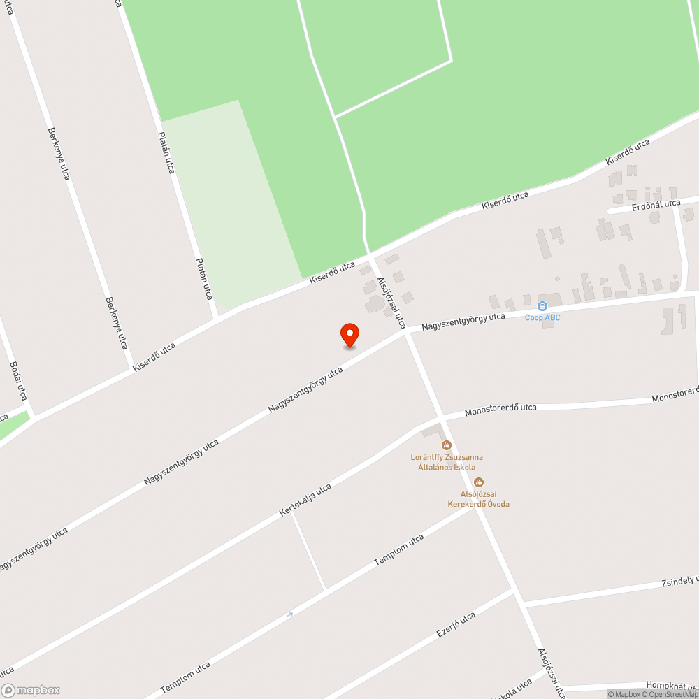 Kátyús buszmegálló, lekopott felfestés bejelentés helye