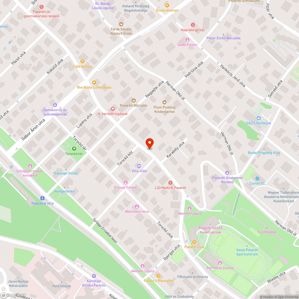 Két üres fahely bejelentés helye