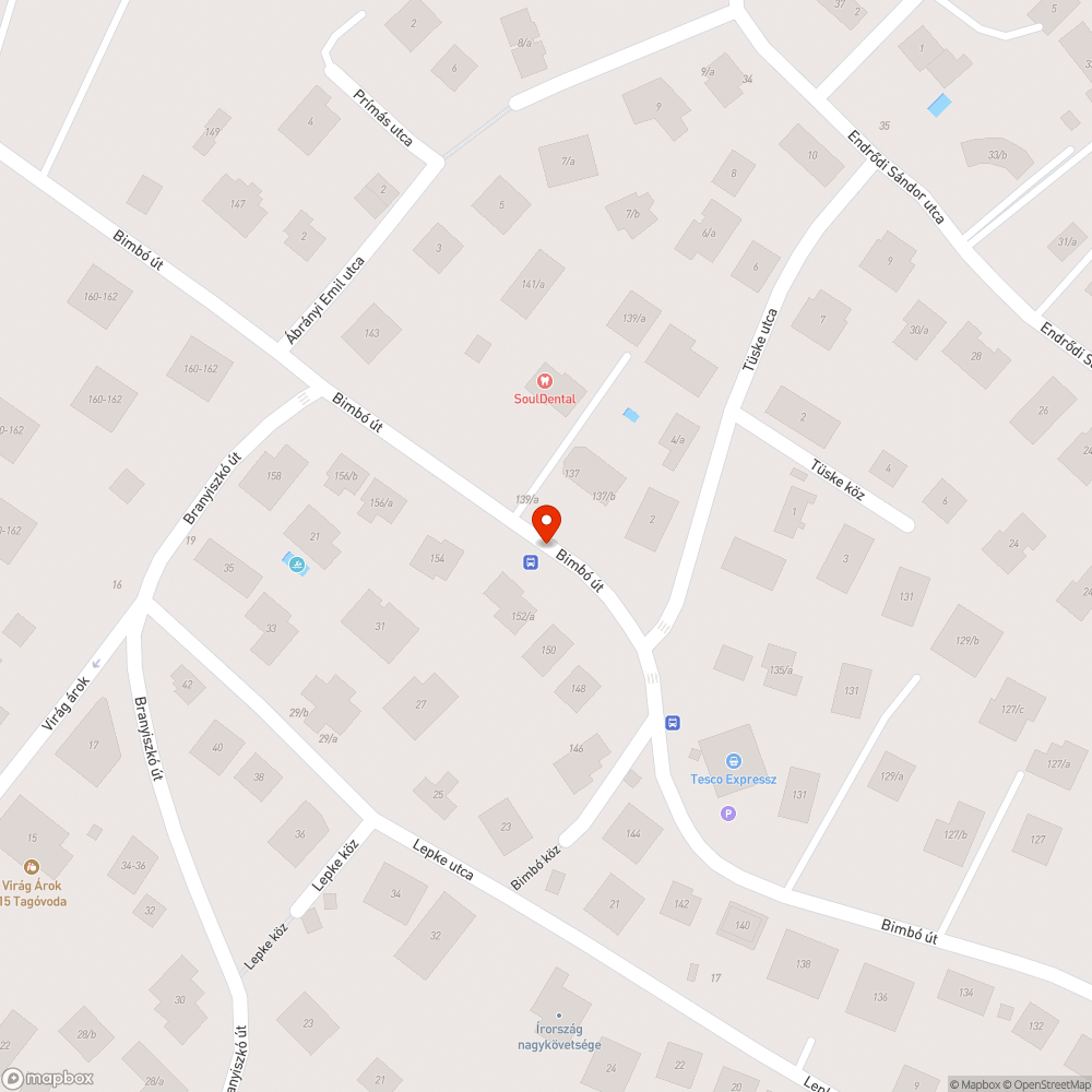 Buszmegállóba lerakott szemét bejelentés helye