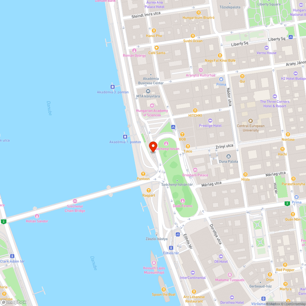 graffiti a frissen megújult korláton a lánchídnál. bejelentés helye