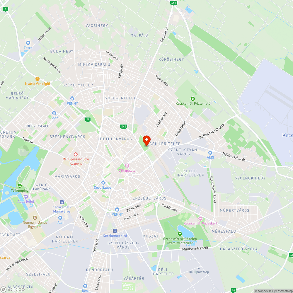 Megrongált pad a Vasútkertben bejelentés helye