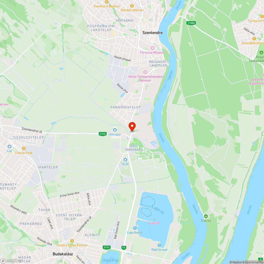 Sebességkorlátozó tábla a kereszteződés előtt bejelentés helye