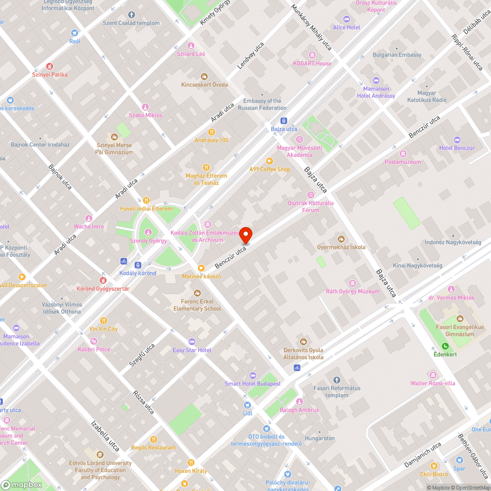 Évek óta elhagyottan parkoló autó bejelentés helye