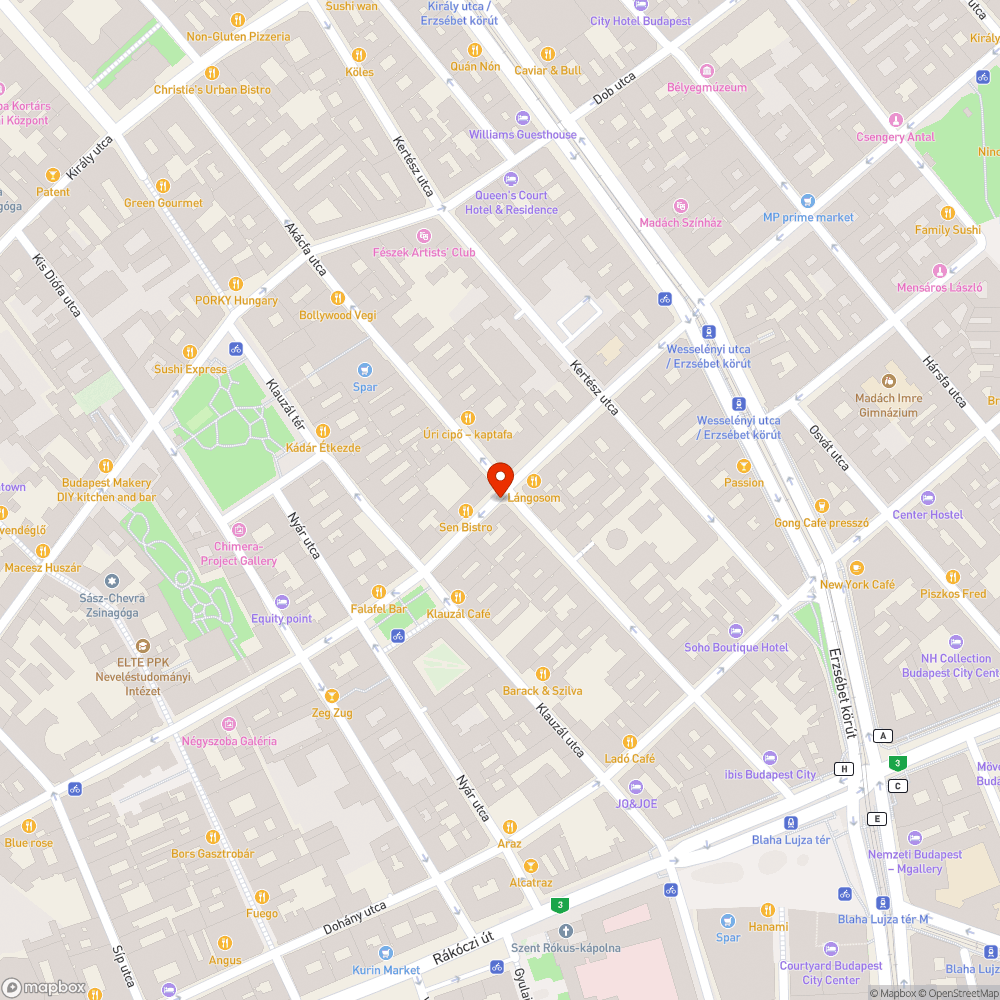 Földön heverő KRESZ tábla bejelentés helye