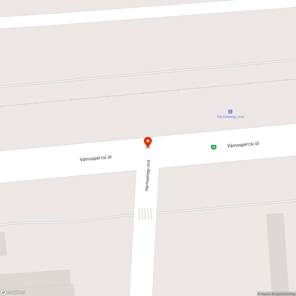 Sérült az aszfalt kopórétege több helyen a kereszteződésben bejelentés helye