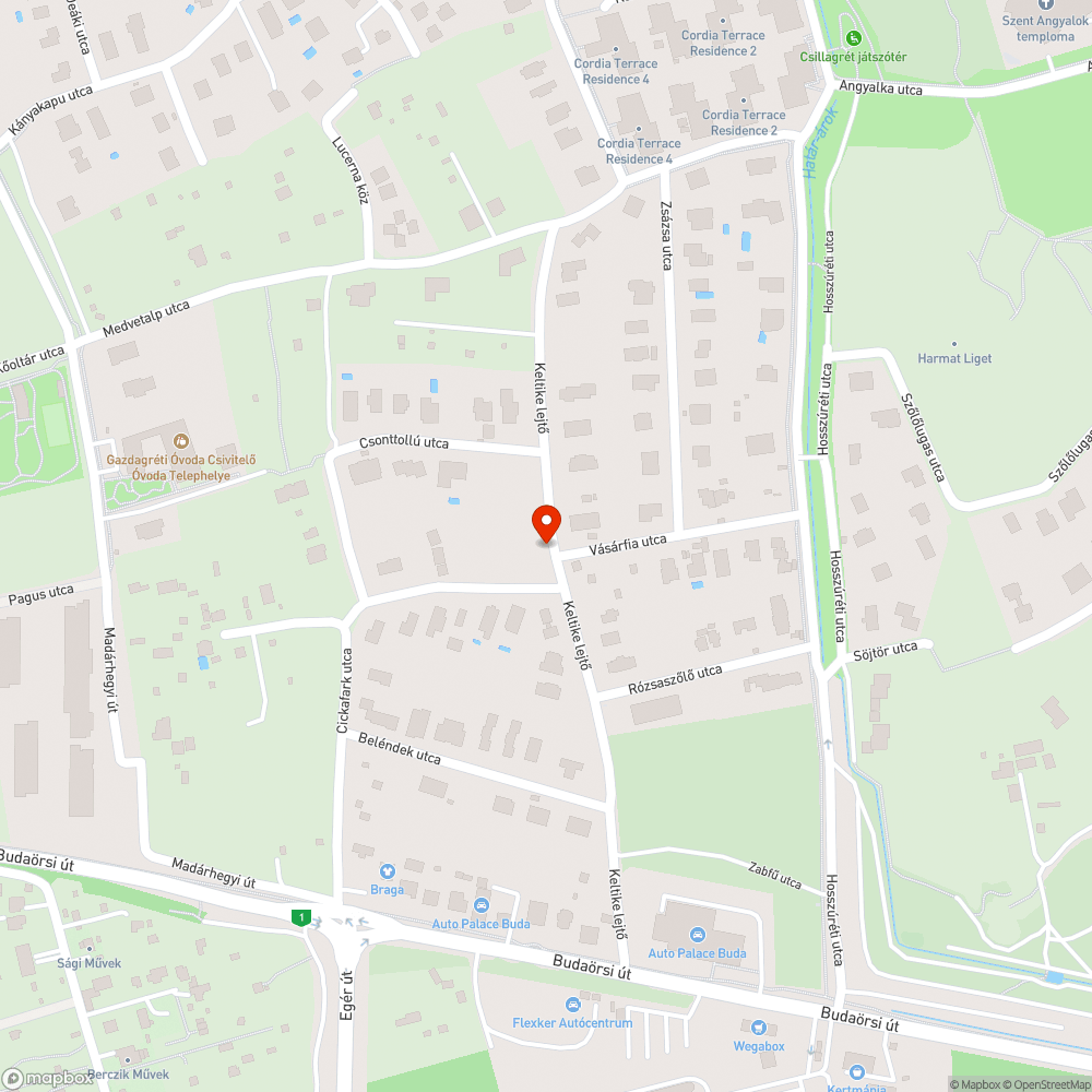 Elhagyott lakókocsi a Bp. XI. ker. (Madárhegy) Keltike lejtő-Rozsdafarkú u. saroknál bejelentés helye