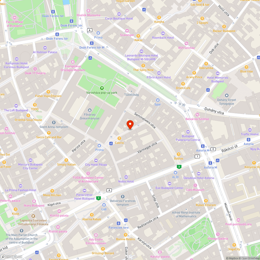 Évek óta parkolónak használt járda bejelentés helye