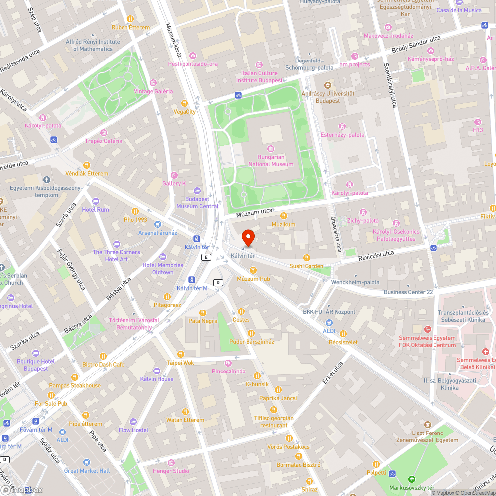 Hiányzó járdafény, törött térkövek a Kálvin téren bejelentés helye