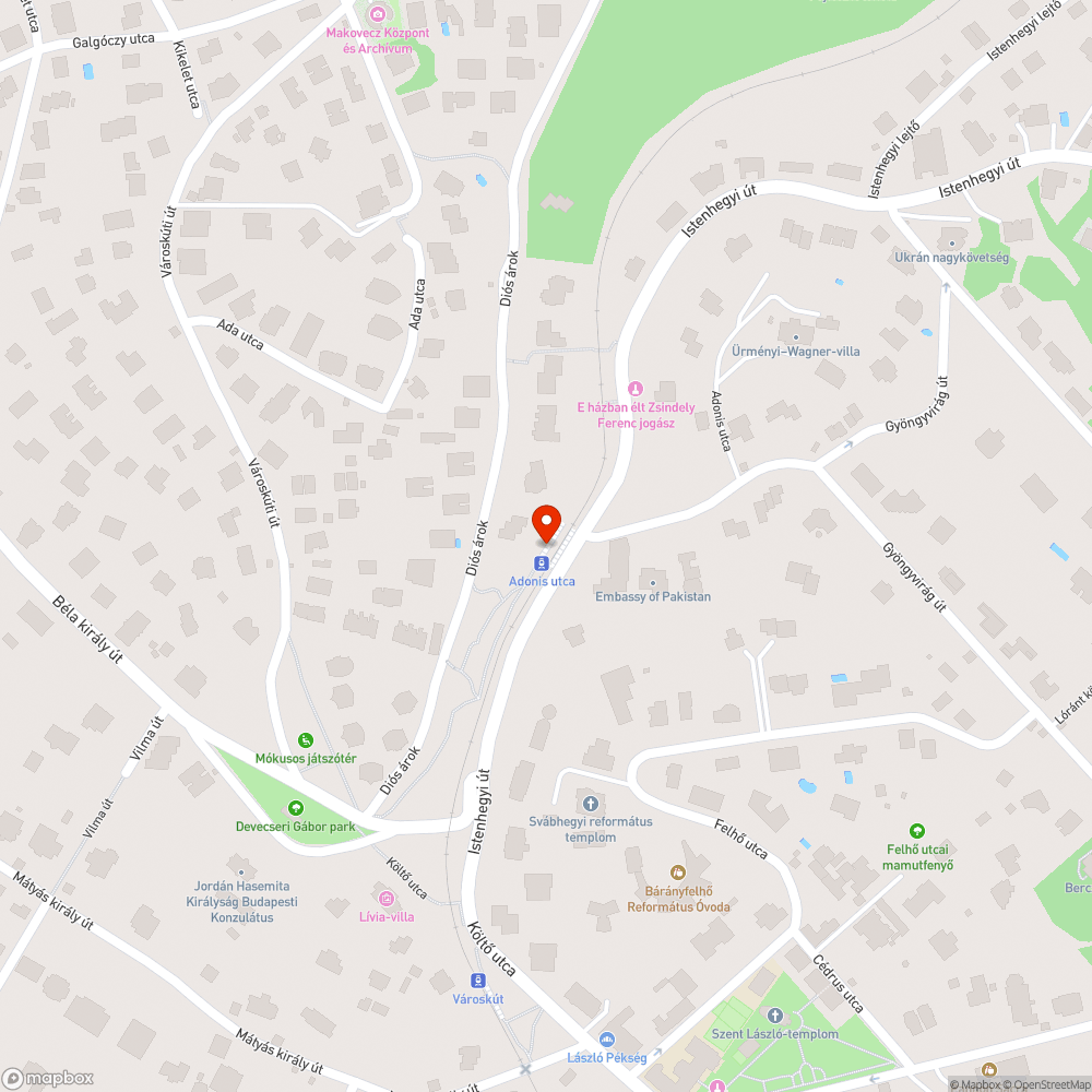 Kidőlt, berozsdásodott táblatartó bejelentés helye