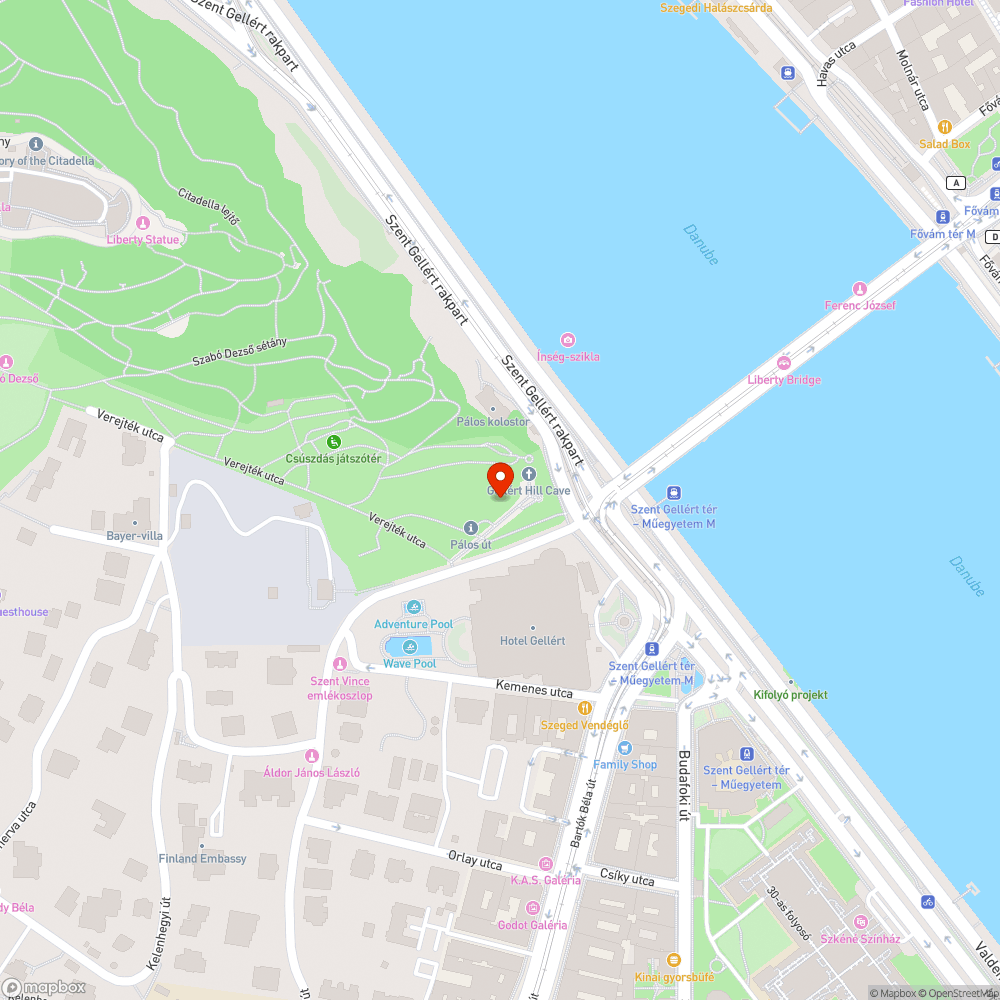 Ember, most jövök a templomból bejelentés helye