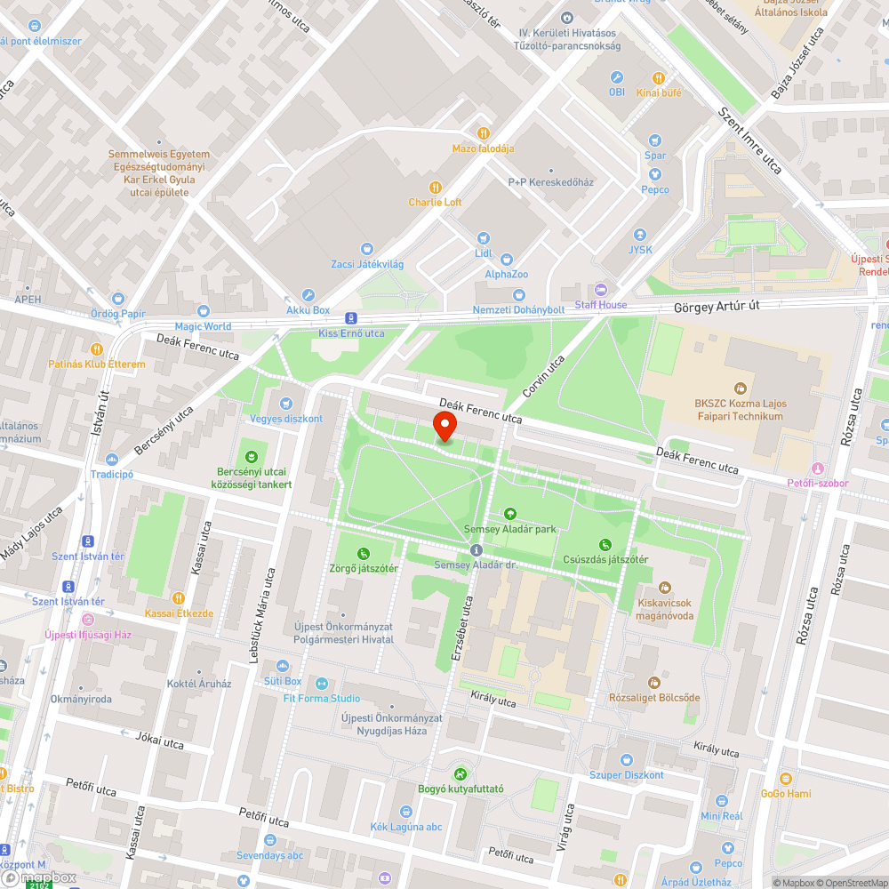 A szánkózó domb tetején szemét bejelentés helye