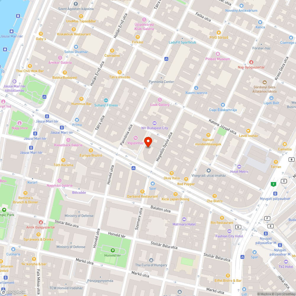 A Ditrói Mór utca szemetes és töredezett bejelentés helye