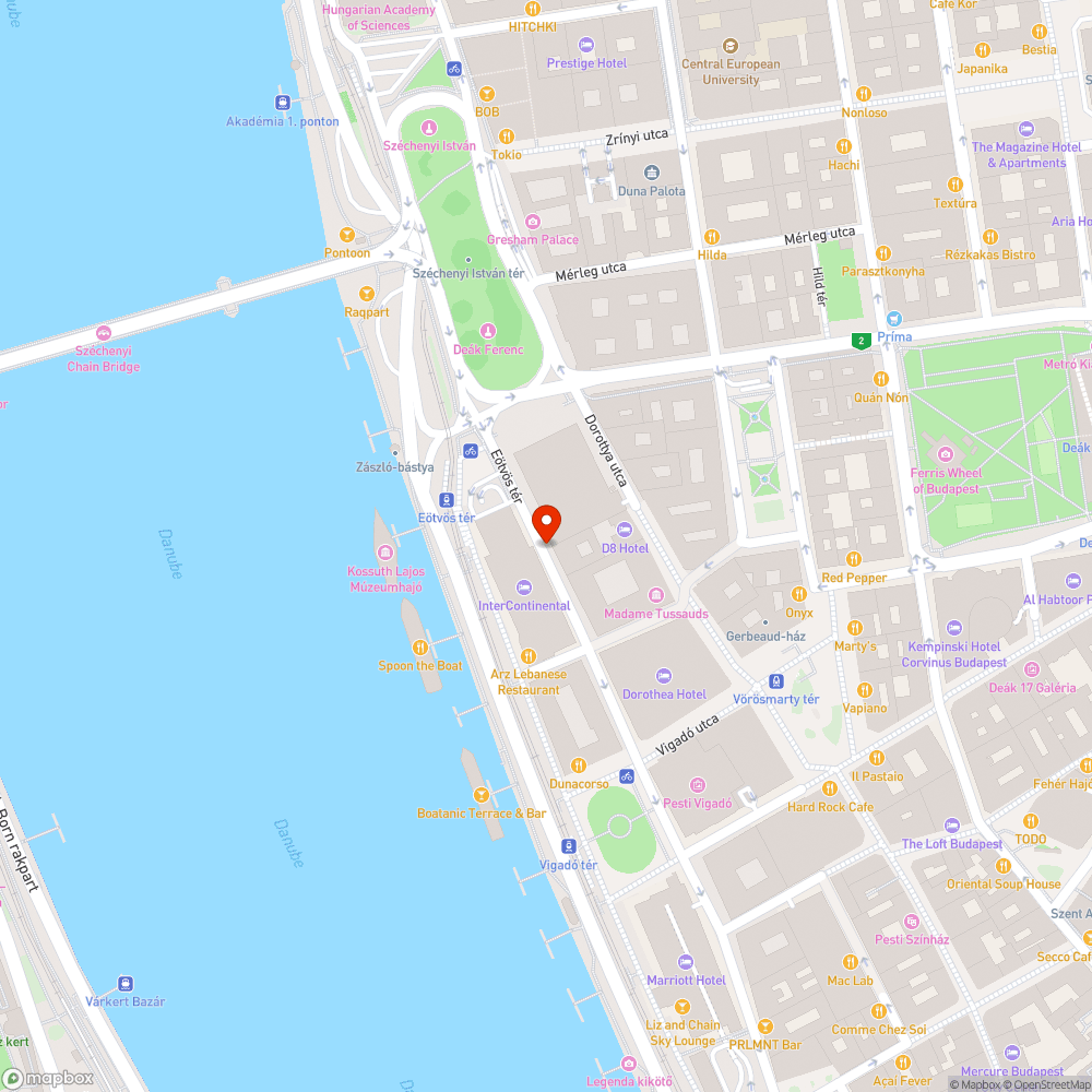 A sávot teljesen elfoglalva parkolnak bejelentés helye