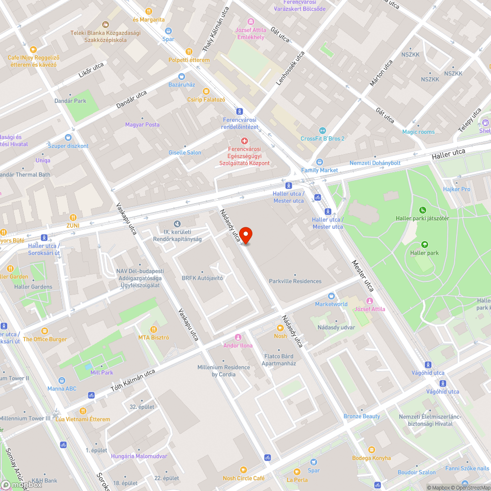 Járdára omló vakolat, évek óta hiányzó járda bejelentés helye