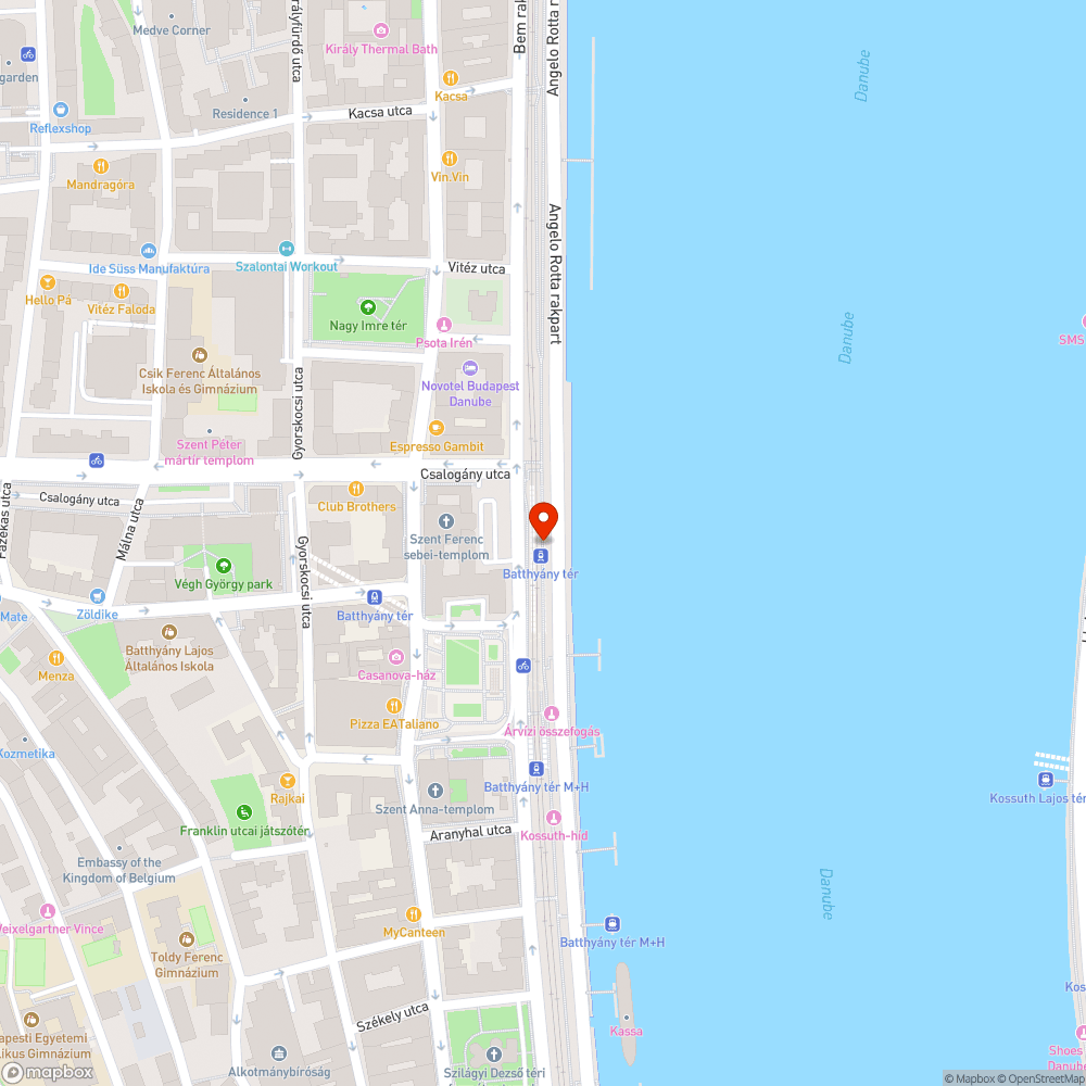 Batthyány térnél lévő padok tönkrementek bejelentés helye