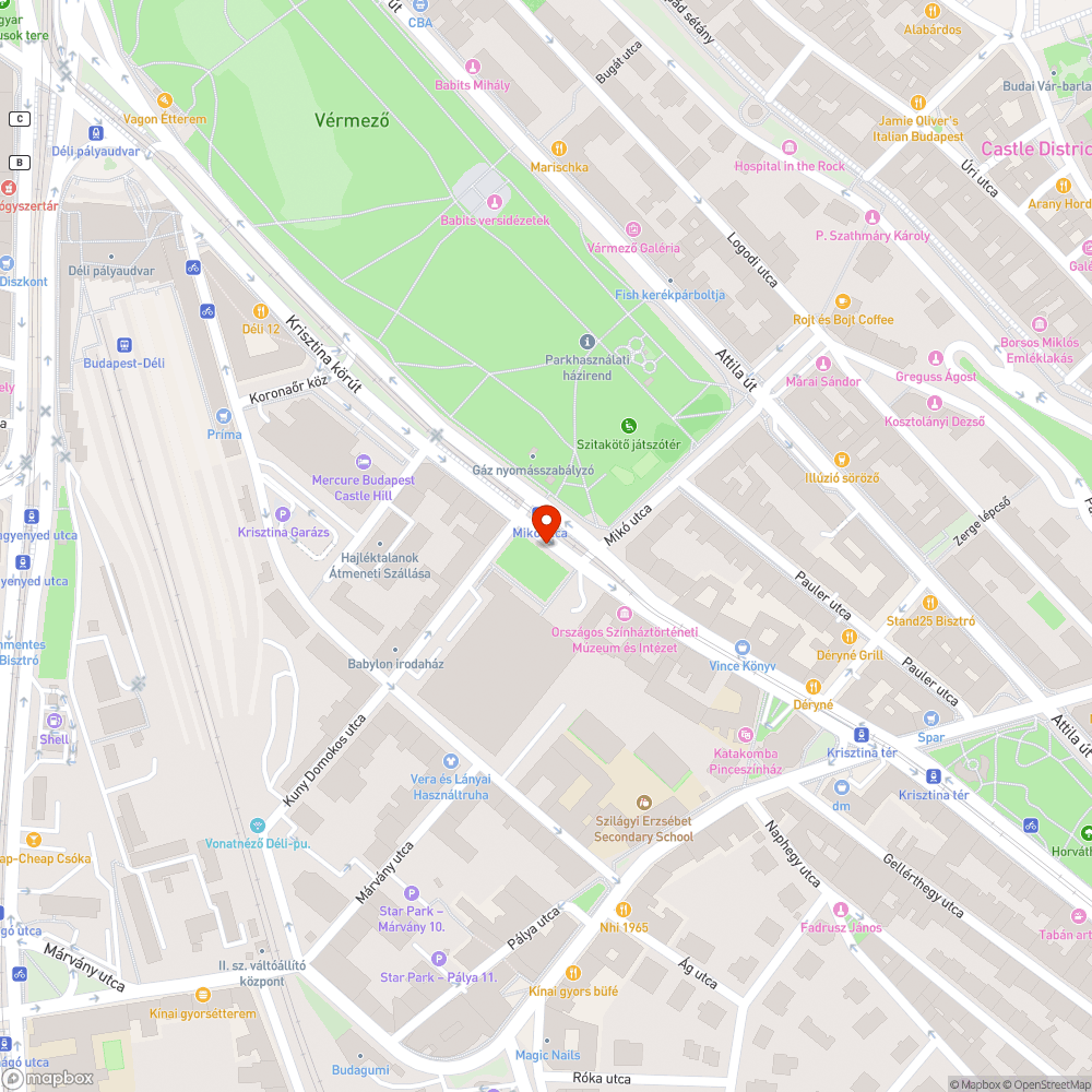 Kopott figyelmeztető tábla bejelentés helye