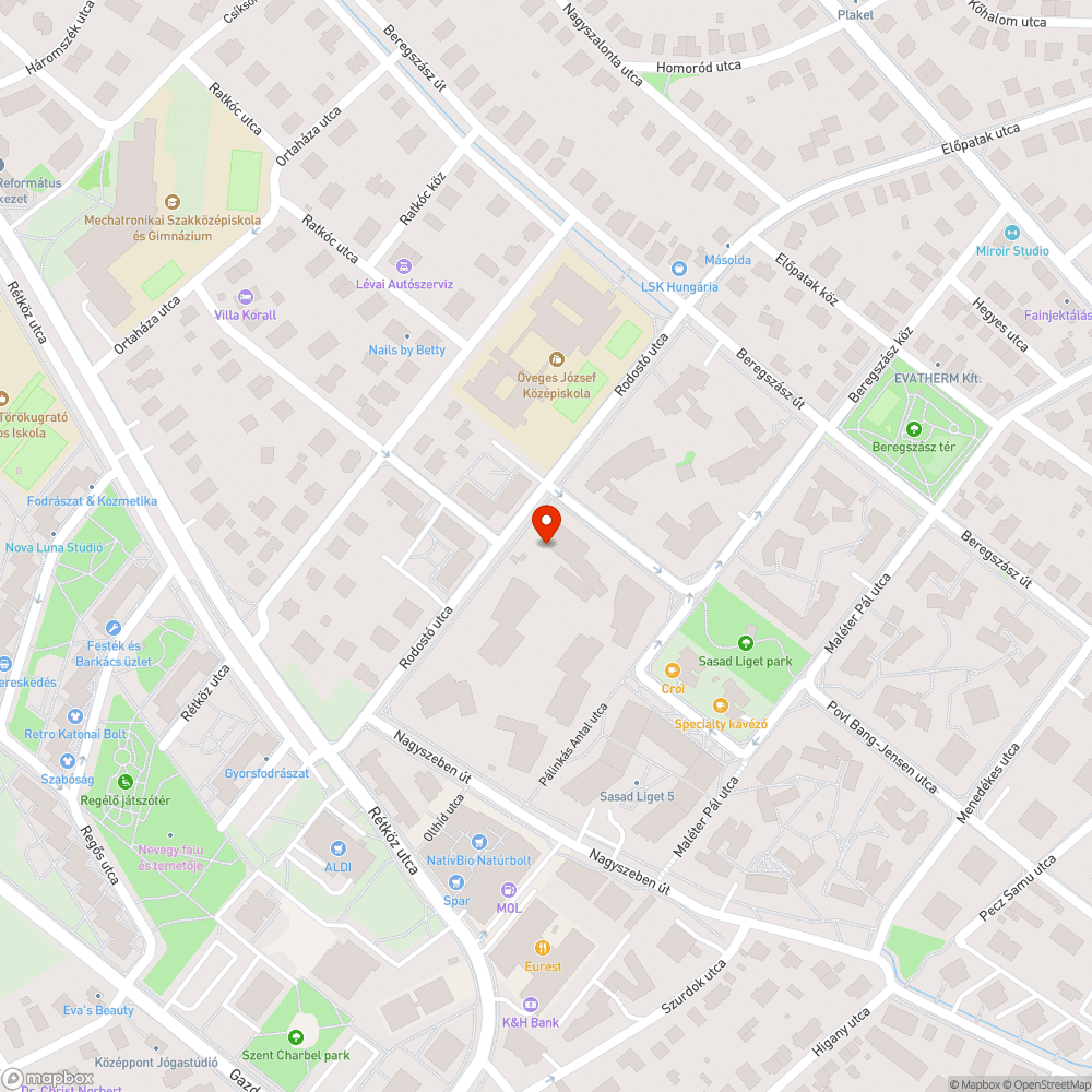 Járdán elhelyezkedő kockák bejelentés helye