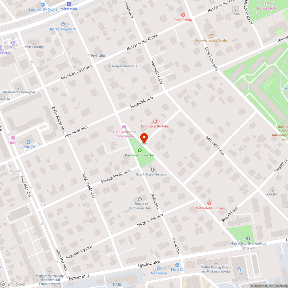 A fekvő rendőr mindkét oldalán hatalmas kátyú bejelentés helye