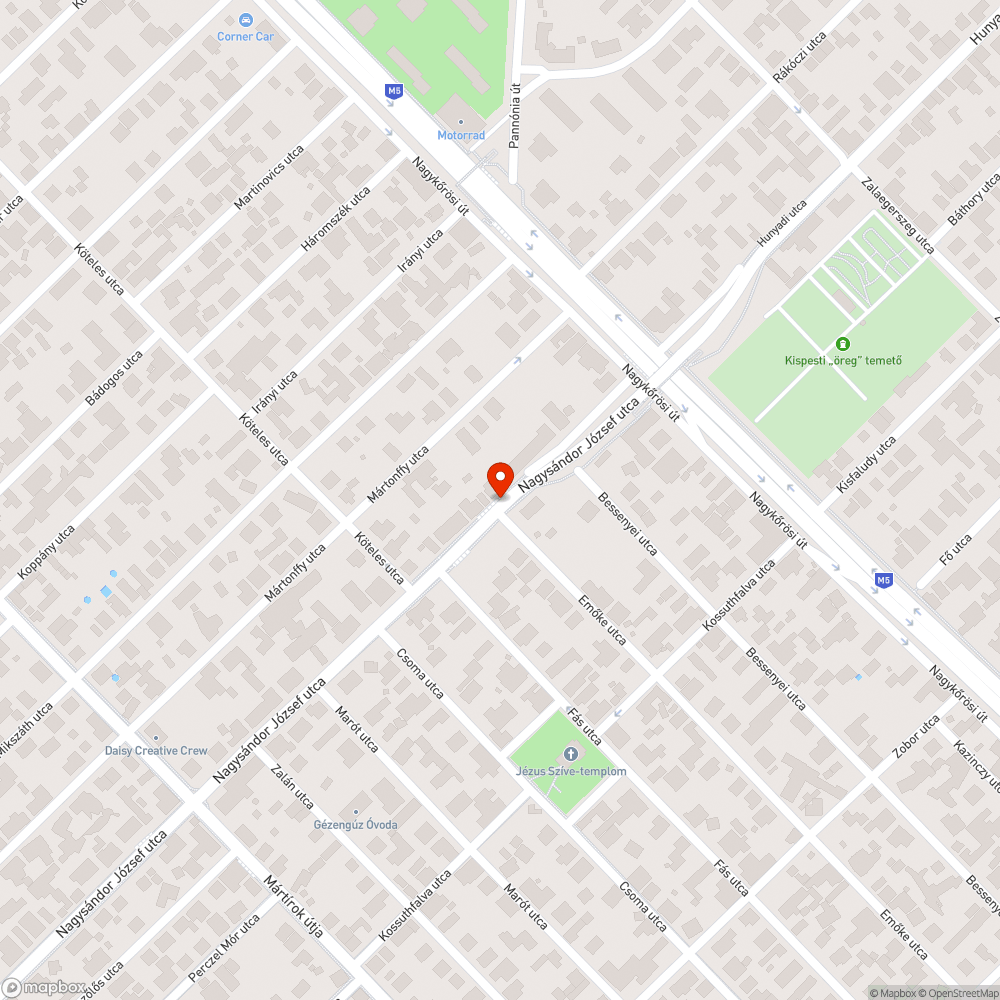 Mély kátyú buszmegállóban bejelentés helye